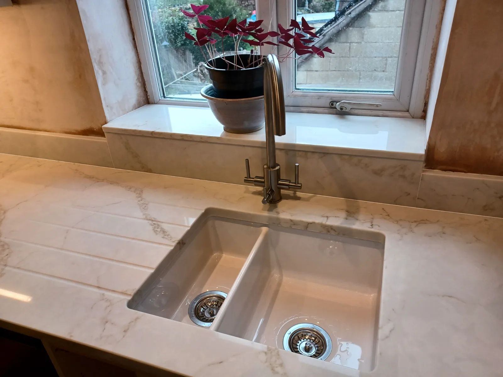 The undermounted sink.