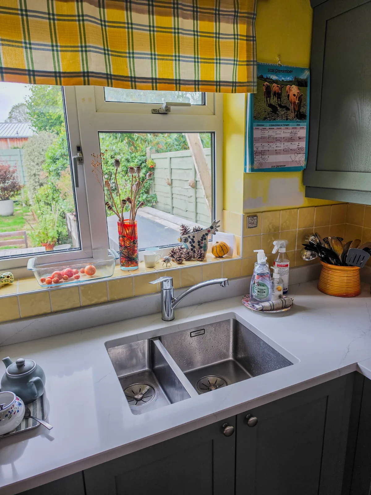 Undermounted sink.