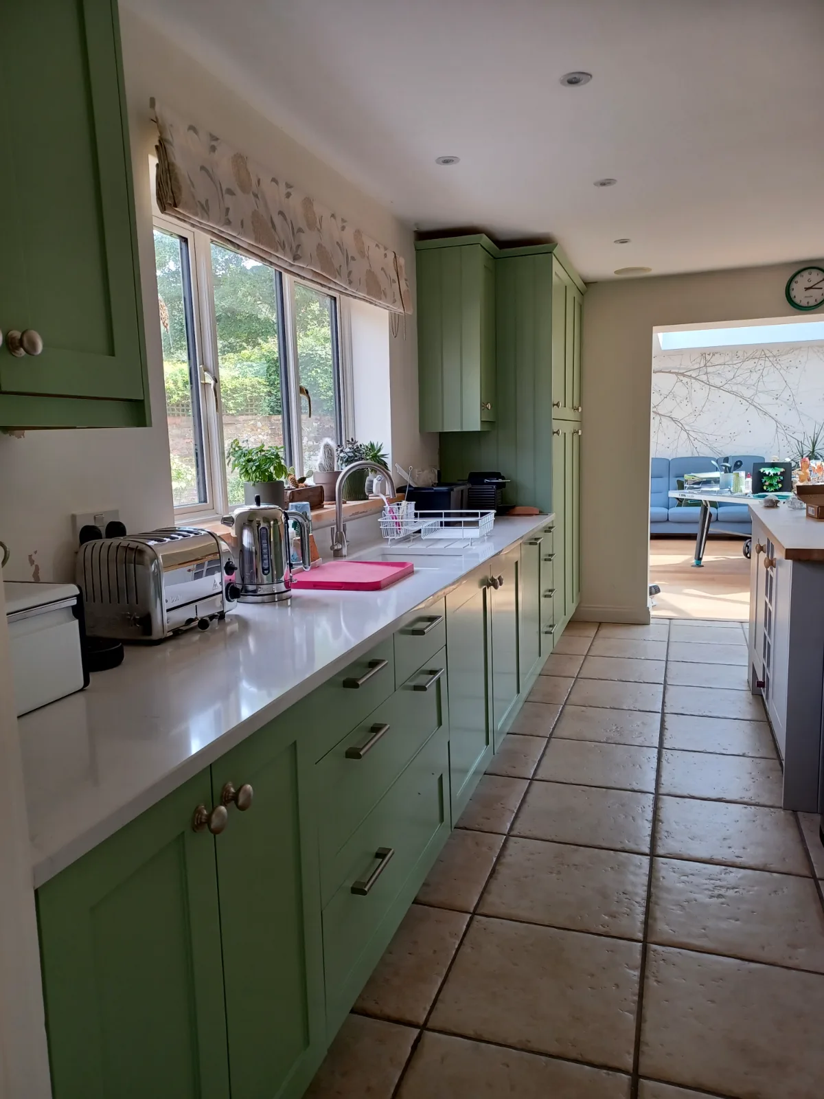 The principal run of fitted cabinetry.